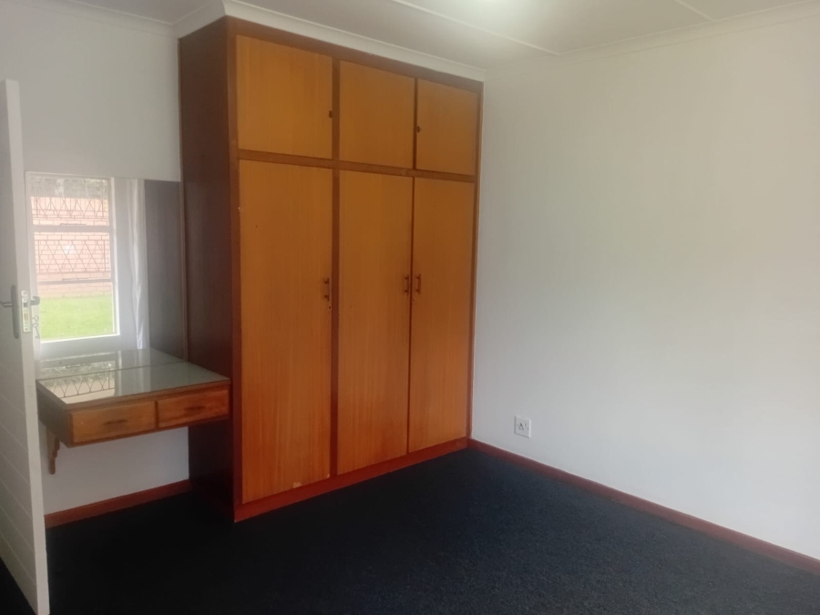 To Let 1 Bedroom Property for Rent in Vincent Eastern Cape